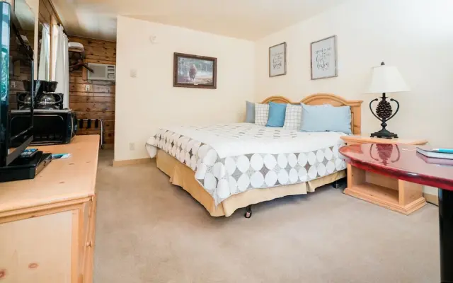Battle Creek Lodge