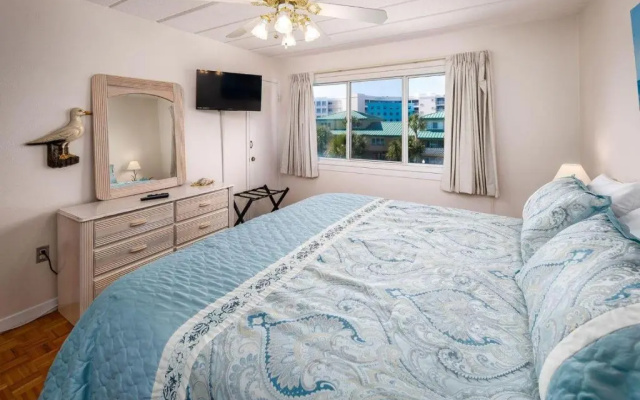 Seaspray Condos 106C