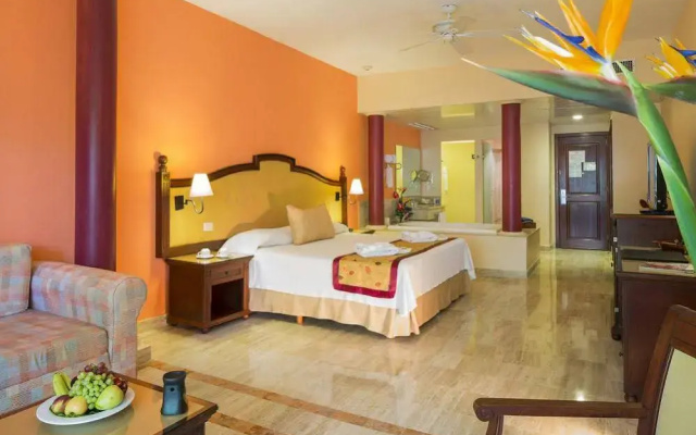 Family Selection at Grand Palladium Vallarta Resort & Spa