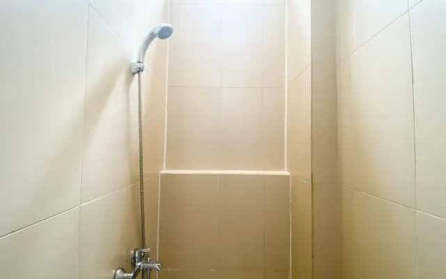Comfort Stay And Nice 2Br Apartment At Elpis Residence