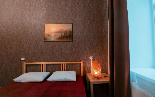 Late Breakfast Club Hotel
