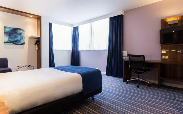 Holiday Inn Express Wakefield by IHG