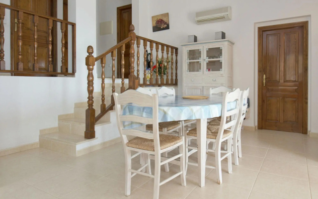 Moraira Retreat With Views