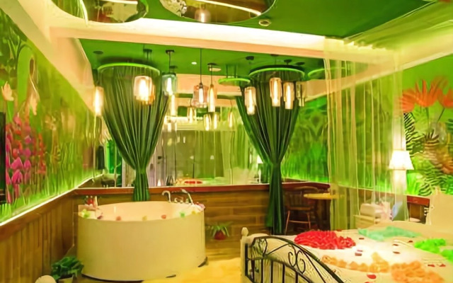 Weiman Couples Hotel