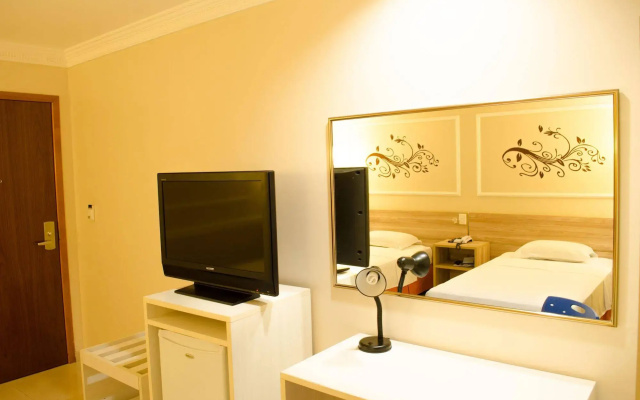 Atalanta Hotel