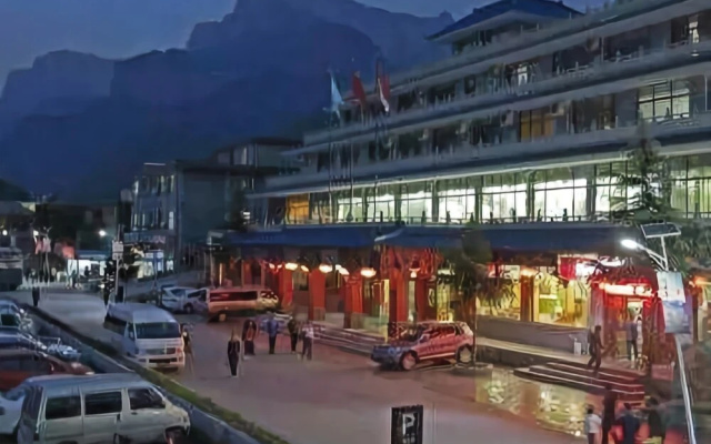 Baligou Hotel