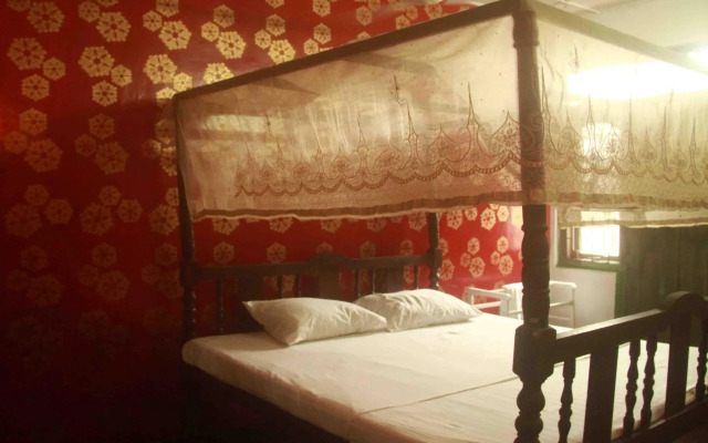 Hotel House of Arts