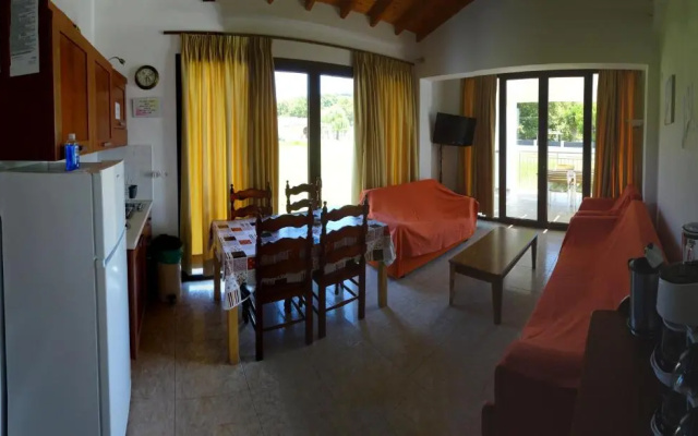 Parisis Villas