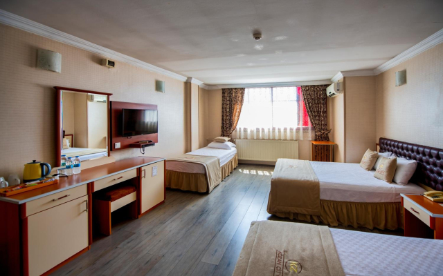 Kozan City Hotel
