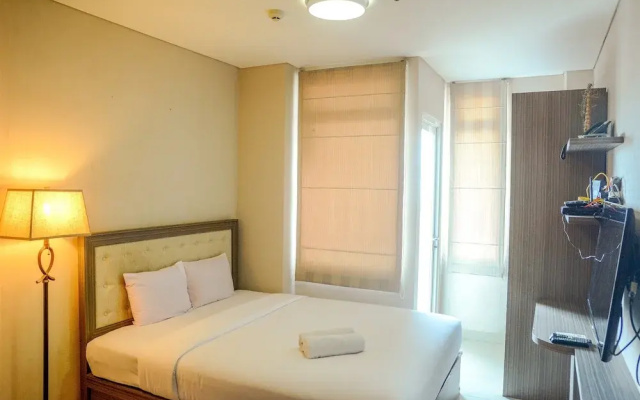 Prime Location Studio Apartment at Elpis Residence near Ancol