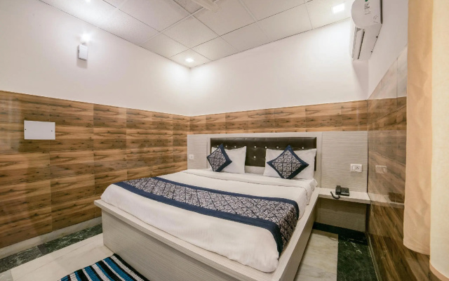 OYO 13772 hotel krishna
