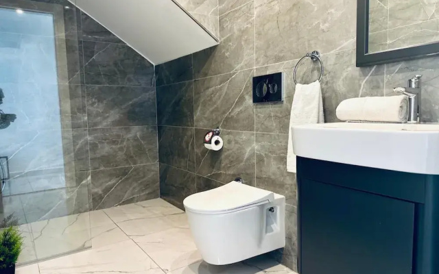 Modern and Comfortable Studio Apartment