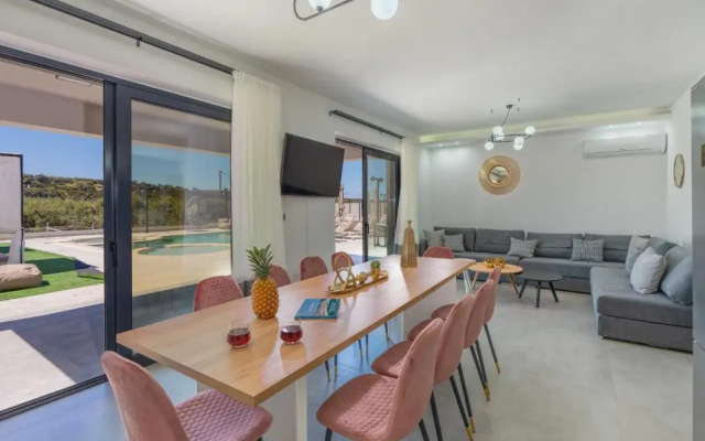 Luxurious Villa Micha - With 150m Pool