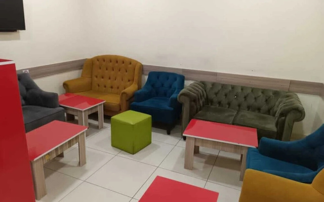 Eleventh House Hotel and Suites