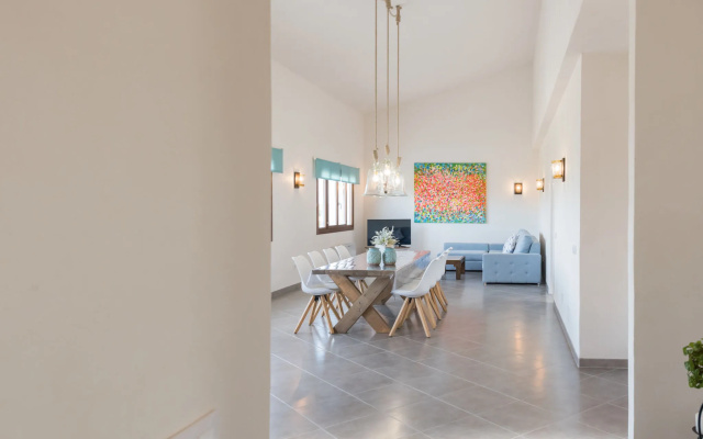 Holiday Home Sa Casa Rotja