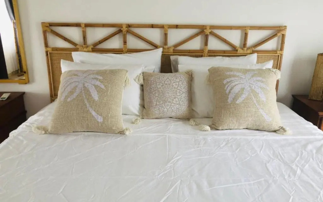 Lembongan Beach House
