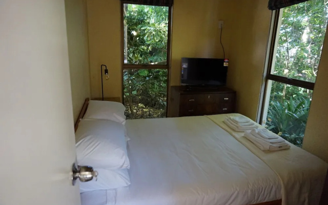Bush Villa Swimming Pool