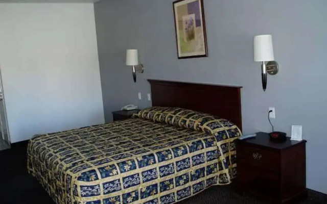 Texas Inn and Suites at La Joya