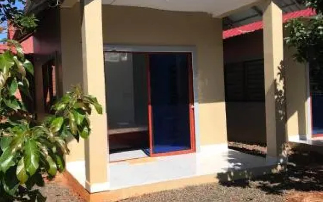 Manel Guesthouse and Restaurant