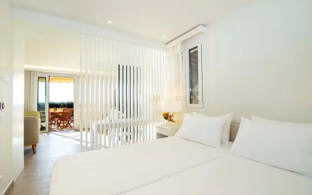 Glyfada Glow Suites by Corfuescapes