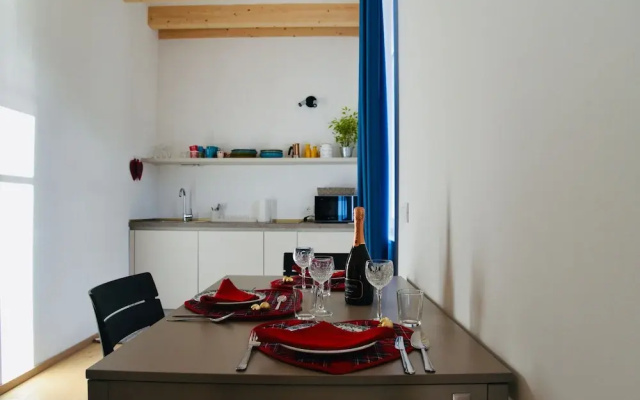 Nine Rooms Apartment