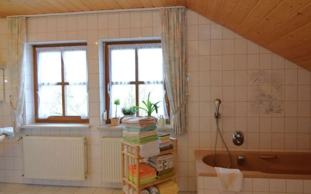 Ferienwohnung in Bernhardsberg Nahe Skipisten