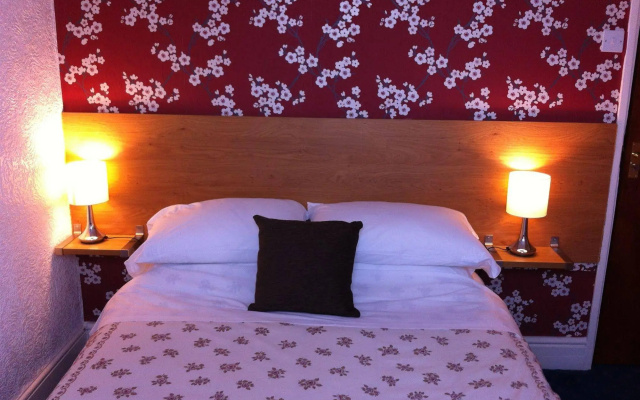Howard Hotel