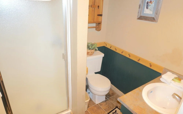 542 2 Bedroom Condo