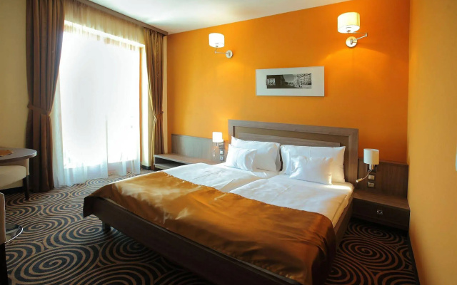 Sándor Hotel
