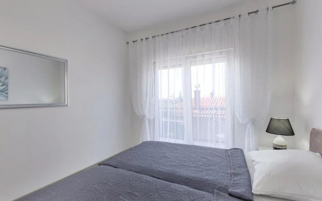 Nice Home in Povile With Wifi and 4 Bedrooms