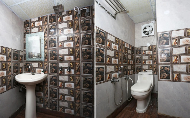 OYO 18782 Hotel Mannat
