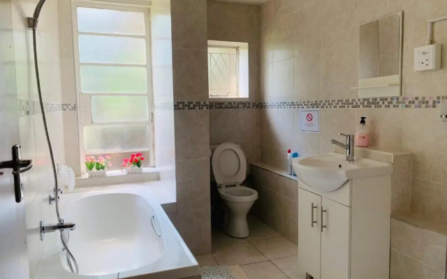Naisiae - Lovely 1-bedroom vacation home with pool