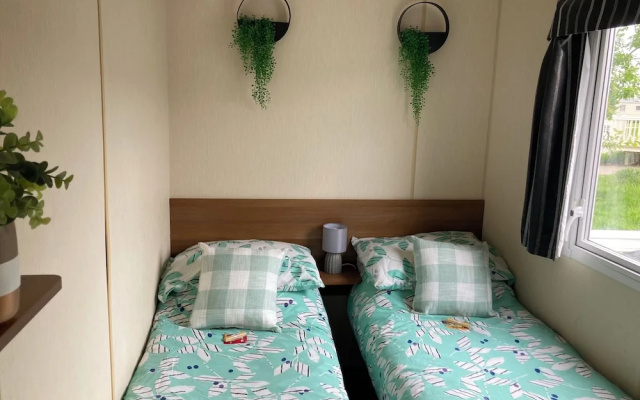 Tattershall Lakes Pet Friendly Hot Tub Breaks