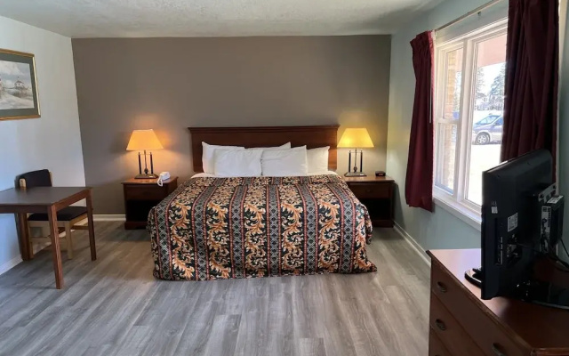 Crows Nest Inn Tawas