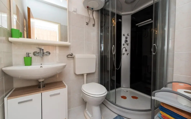 A1 Cozy Apt. w. big Garden, 2 Balconies & Grill