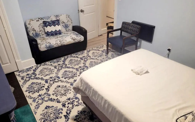 Room-blue Room in Delaware