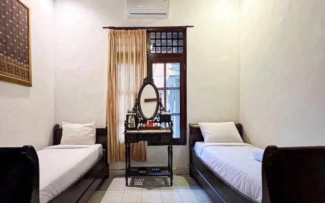RedDoorz @ Garden Suly Villa Peliatan Ubud