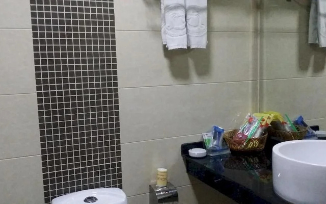 Kunming Dongfanglong Hotel