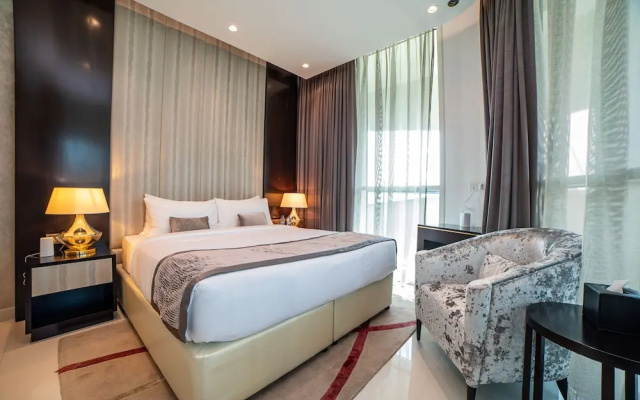 Lovely 2 Bedroom Apartment Upper Crest
