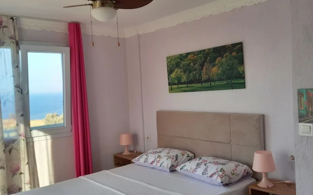 Laila Otel  Karaburun