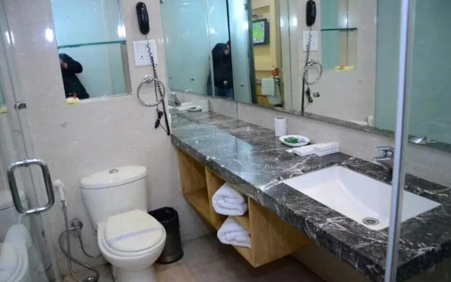 Hotel WTI Airport
