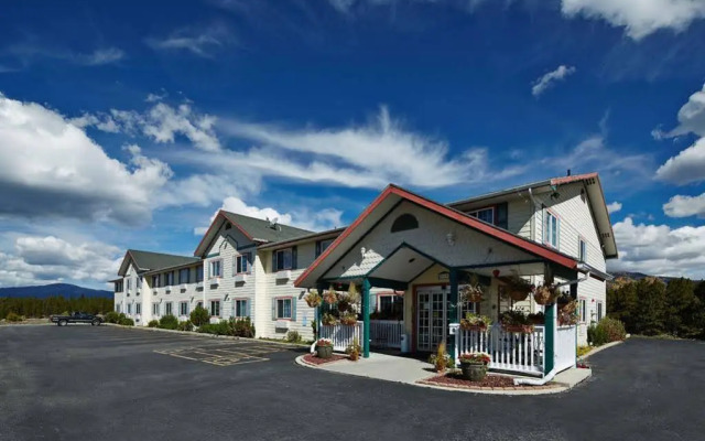 Columbine Inn and Suites