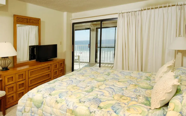 Edgewater Condo