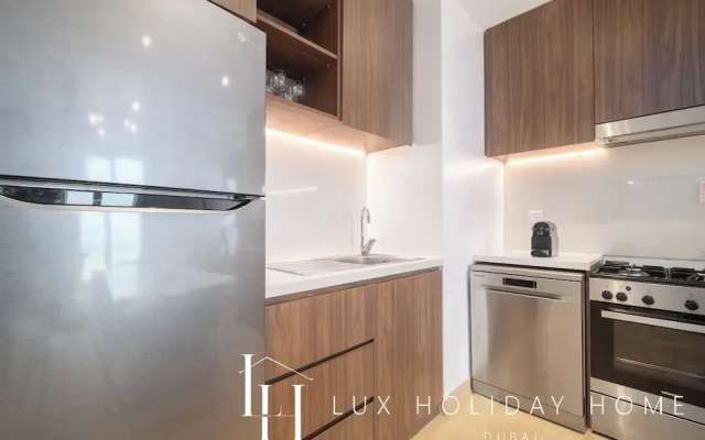 LUX  The La Mer Sea View Suite 3