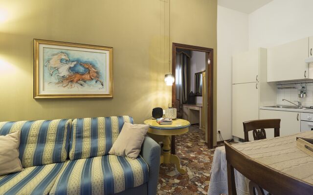 Отель The Charm Suites Италия, Венеция - отзывы, цены и фото номеров - забронировать отель The Charm Suites онлайн комната для гостей
