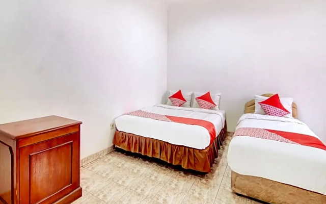 OYO 3133 Wisma Yampi Syari'ah