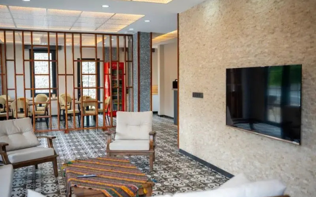 Mayavera Otel