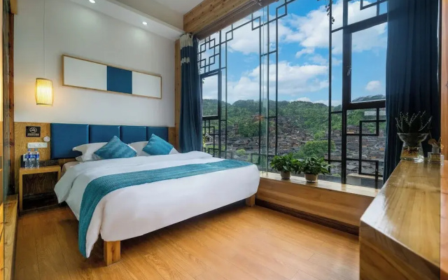 Xijiang Yunting Light Luxury Panoramic