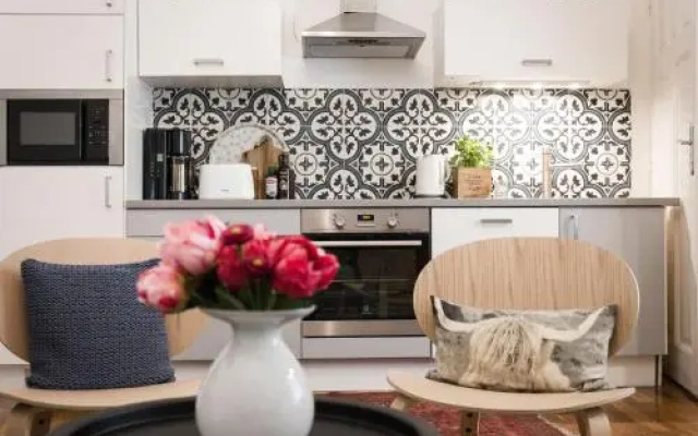 Astoria-Luxe Apartment
