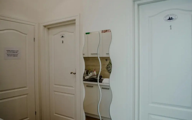 Royal Route 29 Comfort Rooms